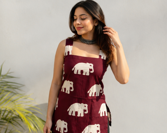 Maroon Mora